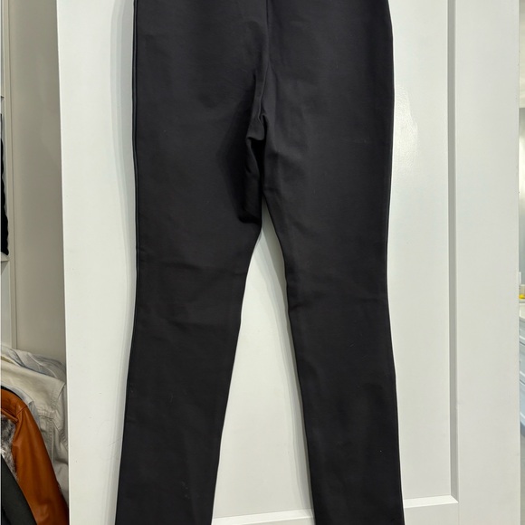 Faux leather front with gold zipper leggings - Picture 4 of 4